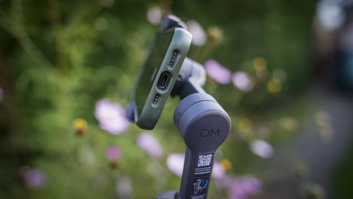 DJI FIP in hand